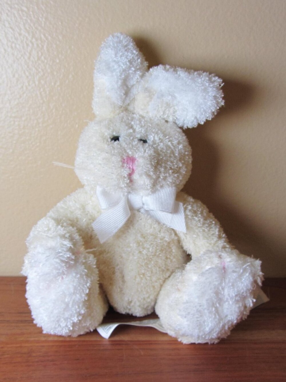 plush vintage fannie may/fanny farmer laura secord 7" sitting bunny (W6763)